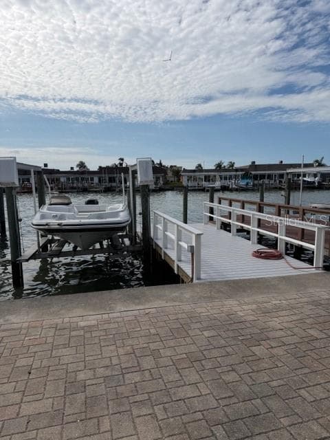 582 BOCA CIEGA POINT BOULEVARD N, ST PETERSBURG, FL 33708