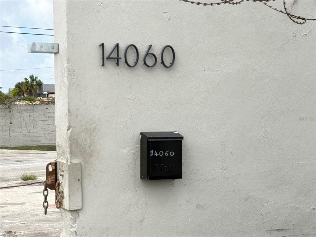 14060 NW 19TH AVENUE, OPA LOCKA, FL 33054 — zdjęcie 3