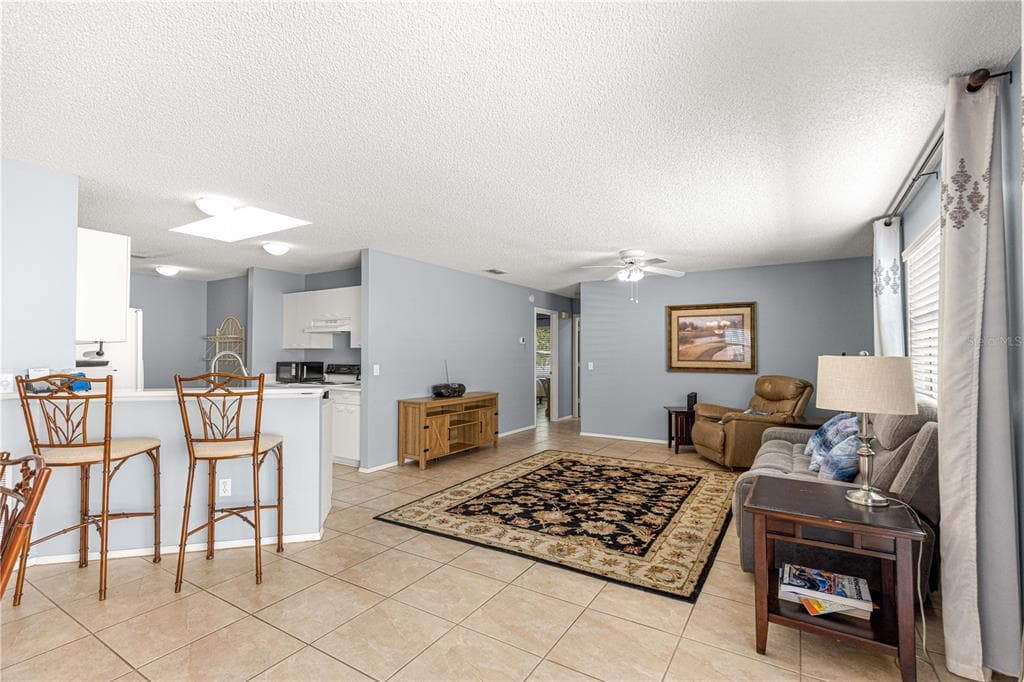 2140 ESTEVEZ DRIVE, LADY LAKE, FL 32159 — zdjęcie 4