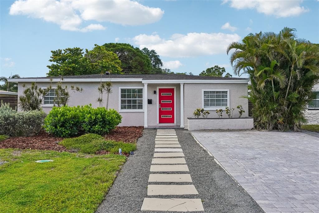 784 87TH AVENUE N, ST PETERSBURG, FL 33702