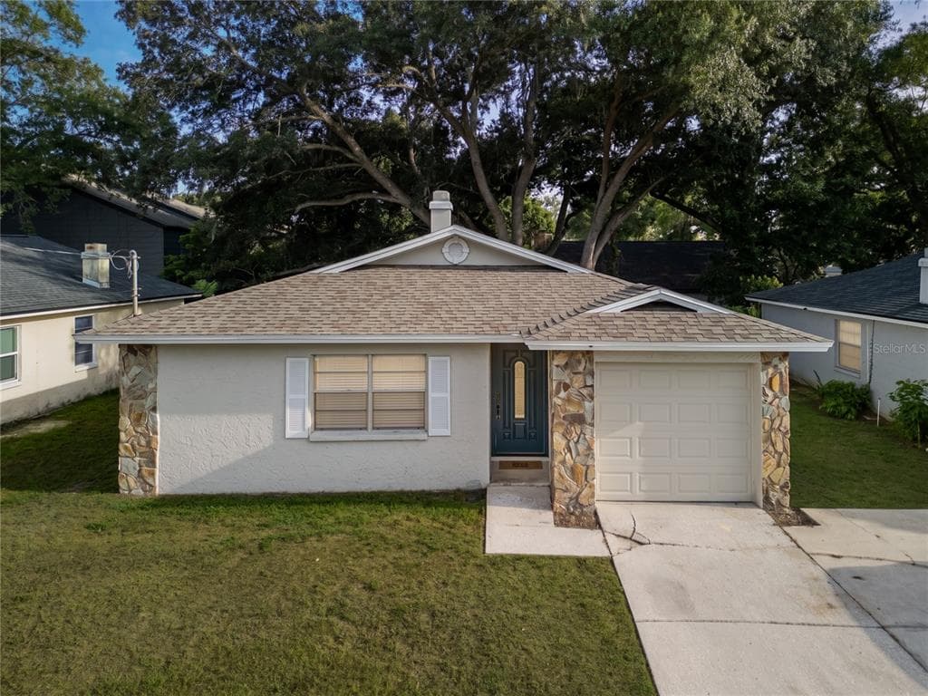4703 SERENA DRIVE, TAMPA, FL 33617