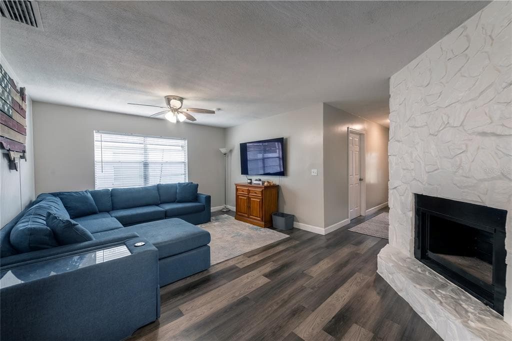 4703 SERENA DRIVE, TAMPA, FL 33617 — zdjęcie 5