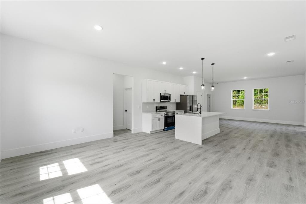 238 E CALDWELL DRIVE, DUNNELLON, FL 34434 — zdjęcie 2