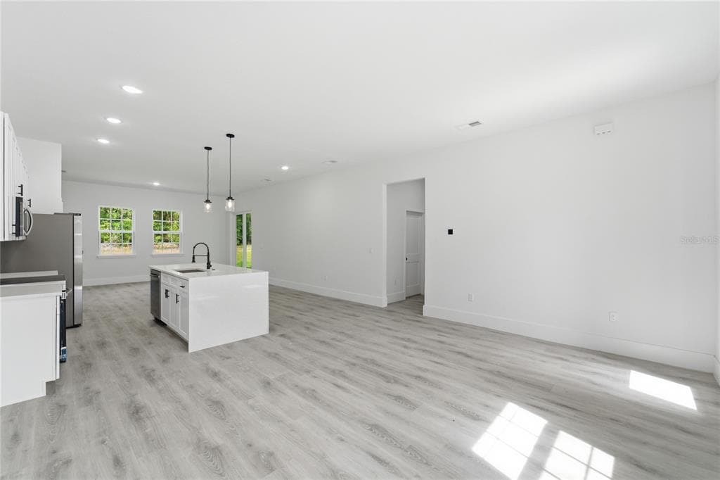 238 E CALDWELL DRIVE, DUNNELLON, FL 34434 — zdjęcie 4