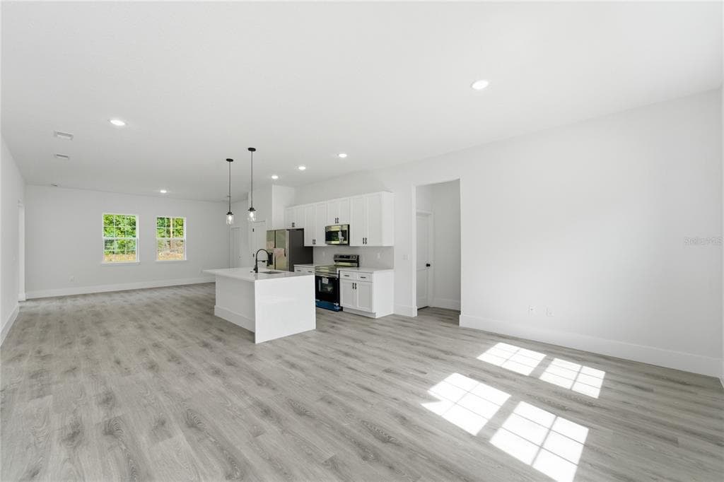 226 E CALDWELL DRIVE, DUNNELLON, FL 34434 — zdjęcie 2