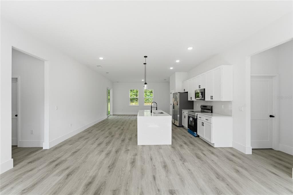 226 E CALDWELL DRIVE, DUNNELLON, FL 34434 — zdjęcie 3