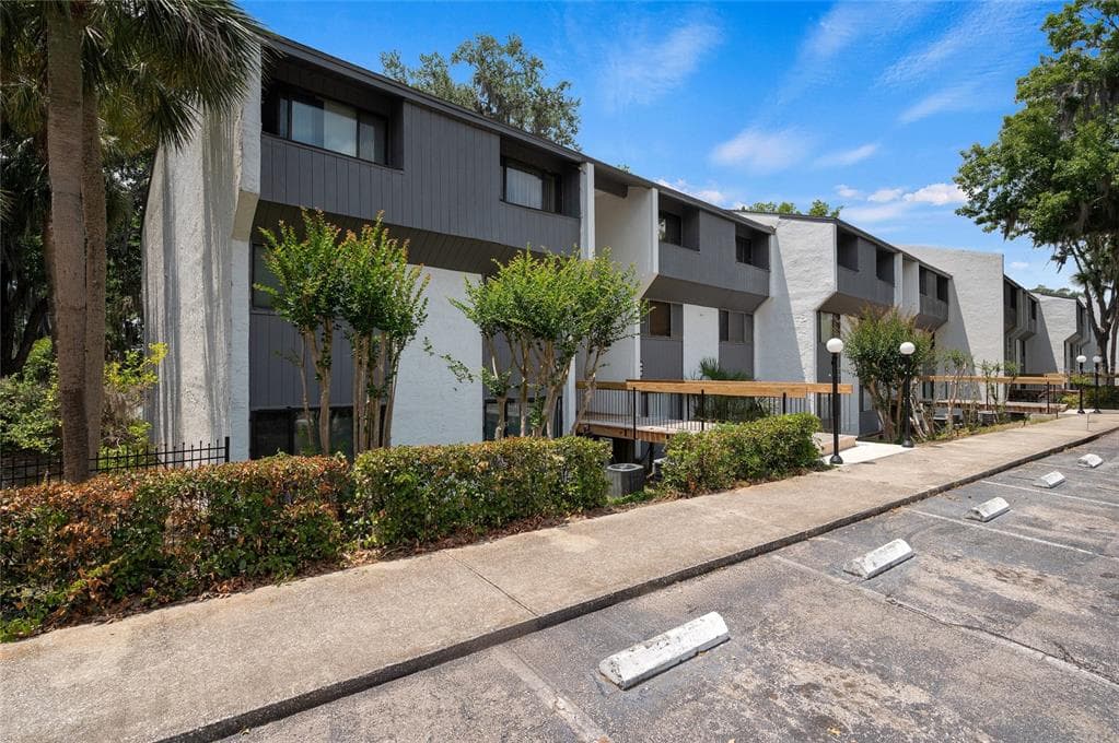 2818 SW 14TH DRIVE # 107, GAINESVILLE, FL 32608 — zdjęcie 2