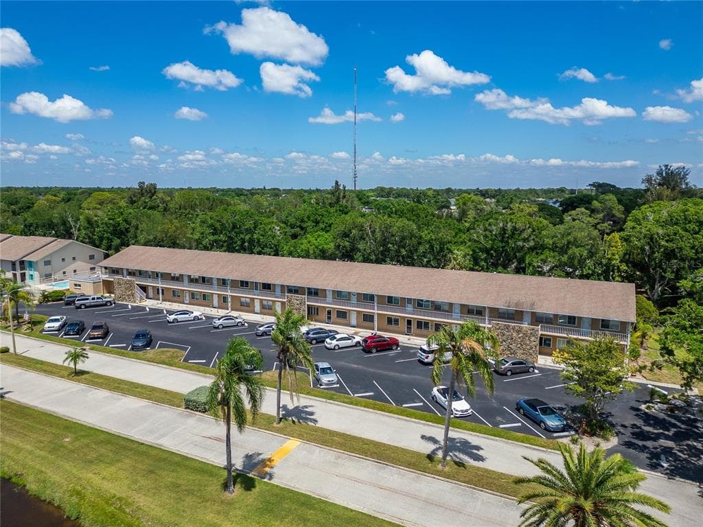 8039 GARDEN DRIVE # 205, SEMINOLE, FL 33777 — zdjęcie 5