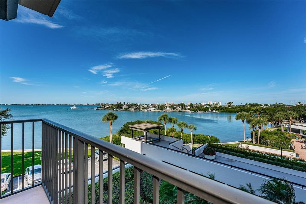 6 BELLEVIEW BOULEVARD # 306, BELLEAIR, FL 33756 — zdjęcie 2