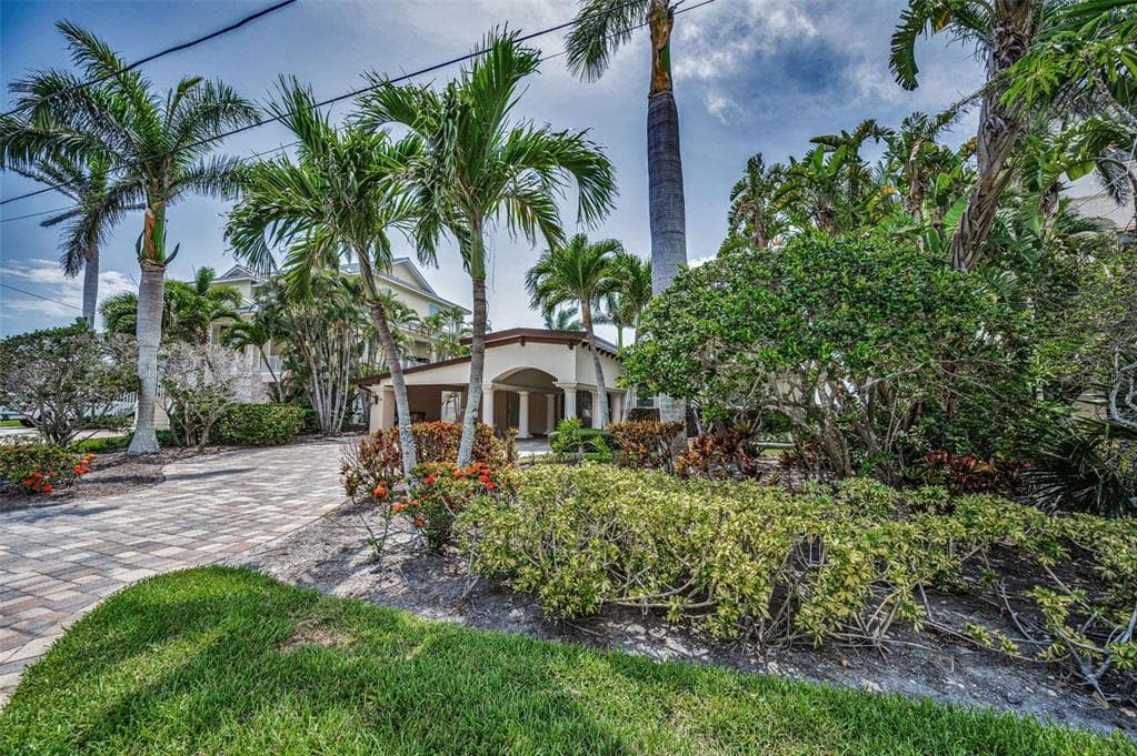 52 N PINE CIRCLE, BELLEAIR, FL 33756 — zdjęcie 4