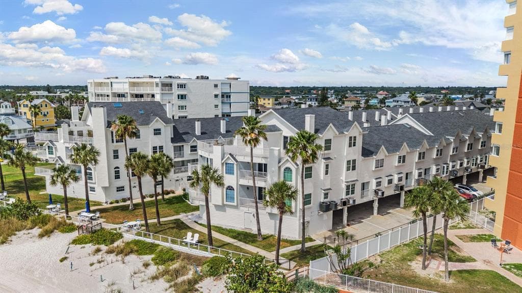 17960 GULF BOULEVARD # 121, REDINGTON SHORES, FL 33708