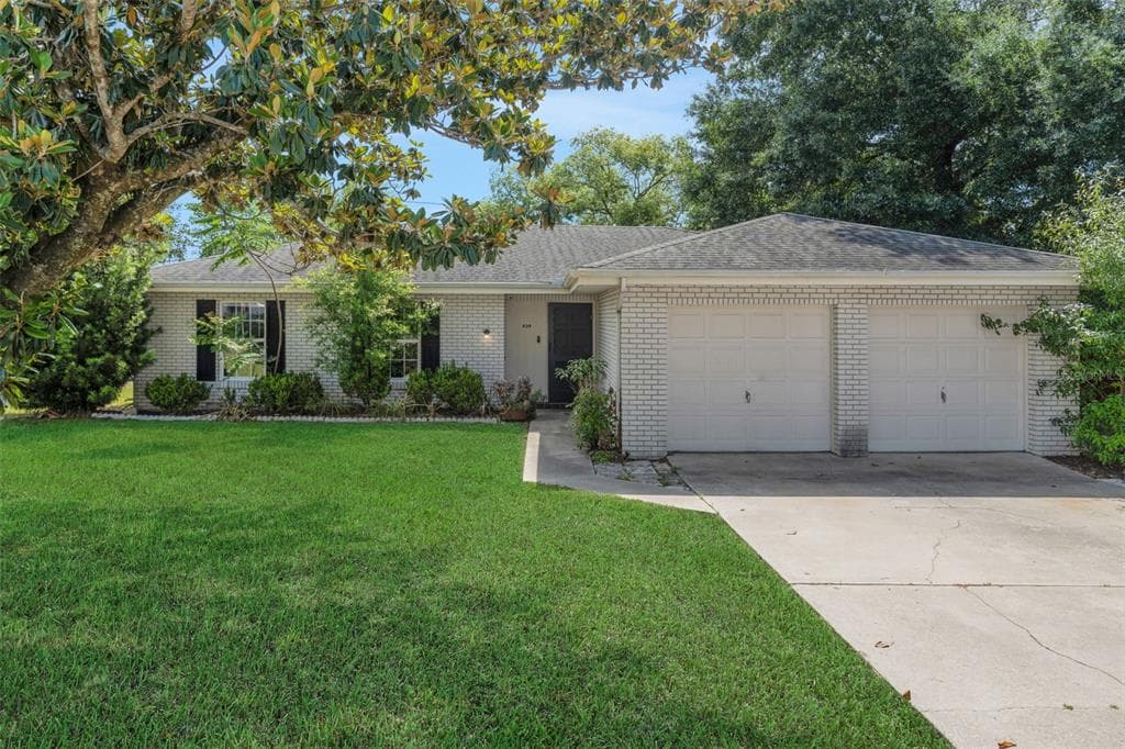 404 LAKE NED ROAD, WINTER HAVEN, FL 33884