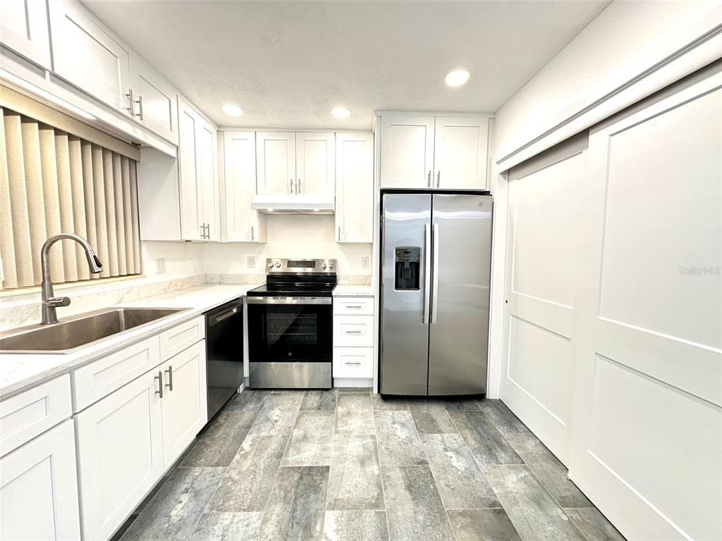 10 158TH AVENUE, REDINGTON BEACH, FL 33708 — zdjęcie 5