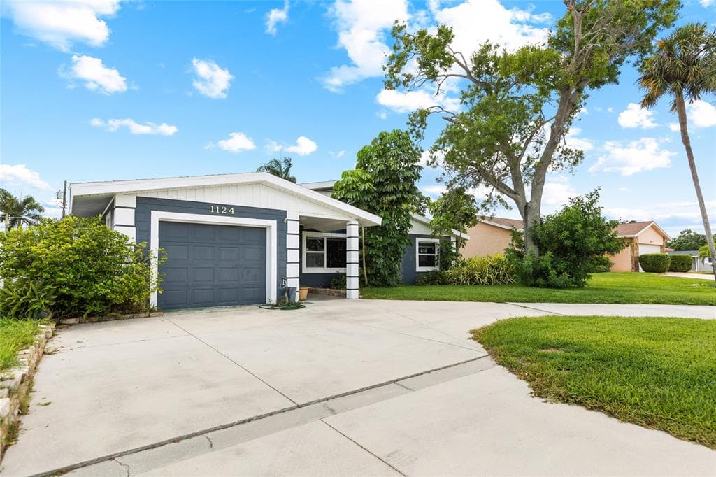 1124 40TH AVENUE NE, ST PETERSBURG, FL 33703 — zdjęcie 5