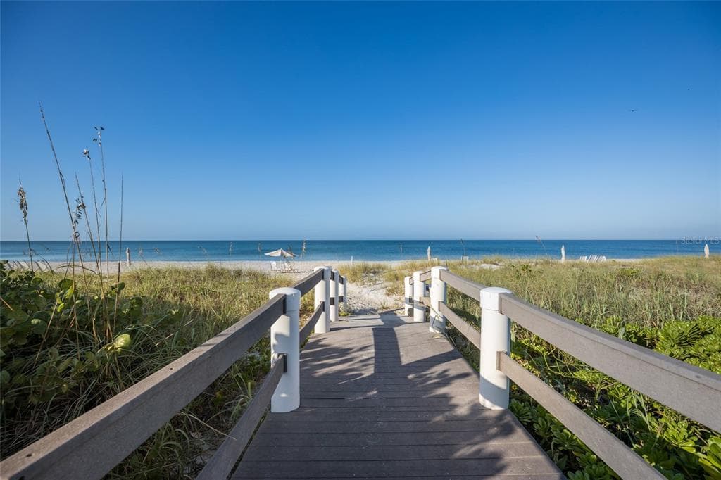 1095 GULF OF MEXICO DRIVE # 102, LONGBOAT KEY, FL 34228 — zdjęcie 2