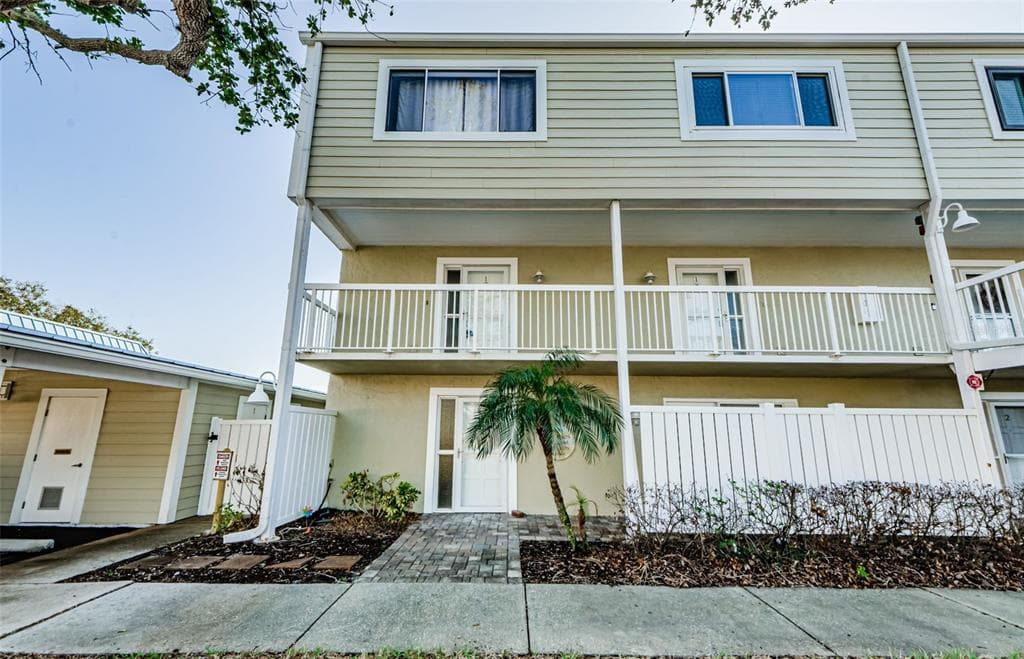 433 S PAULA DRIVE # 17, DUNEDIN, FL 34698