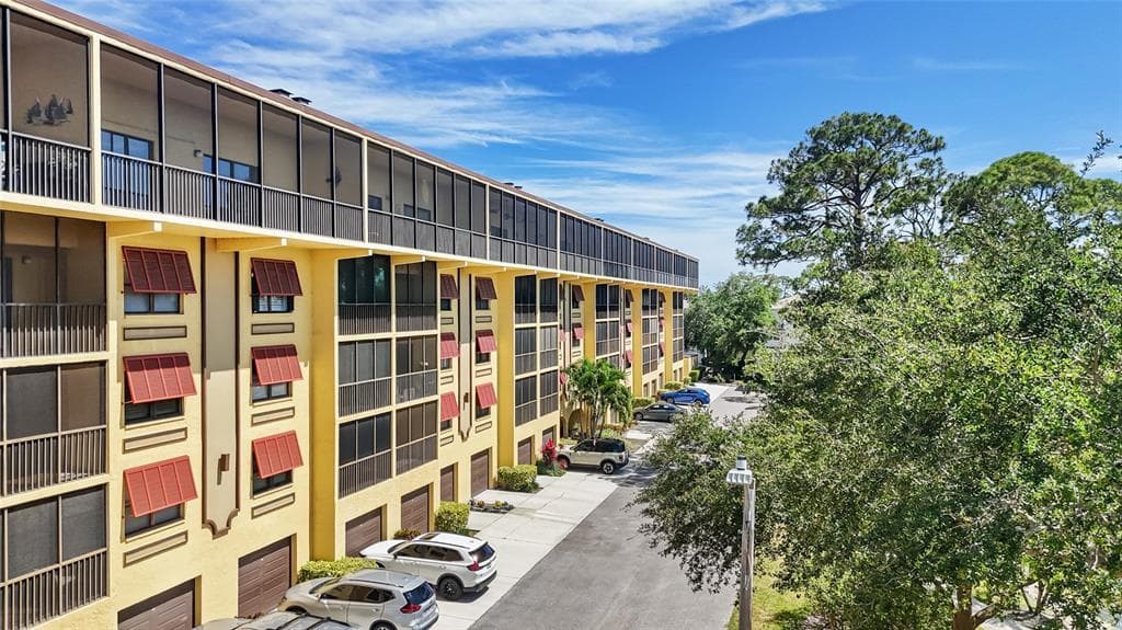 5775 PARK STREET N # 410, ST PETERSBURG, FL 33709 — zdjęcie 2