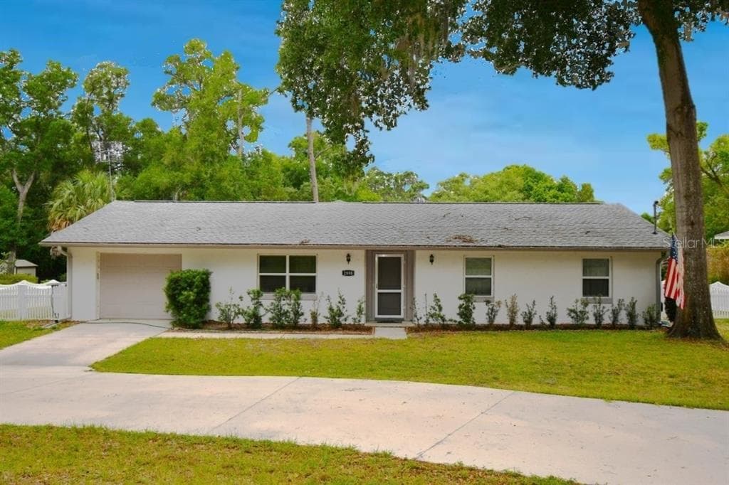 2898 ALAMEDA DEL NORTE, EUSTIS, FL 32726
