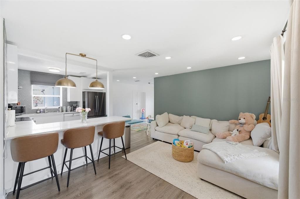 2150 76TH STREET N, ST PETERSBURG, FL 33710 — zdjęcie 3