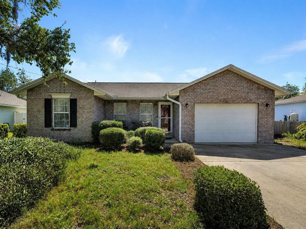 1141 8TH AVENUE, DELAND, FL 32724