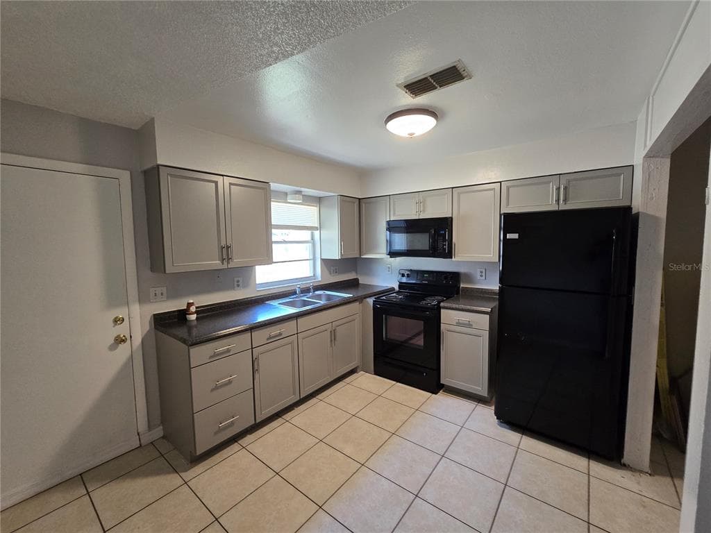 5667 STRUTHERS COURT, WINTER HAVEN, FL 33884 — zdjęcie 4