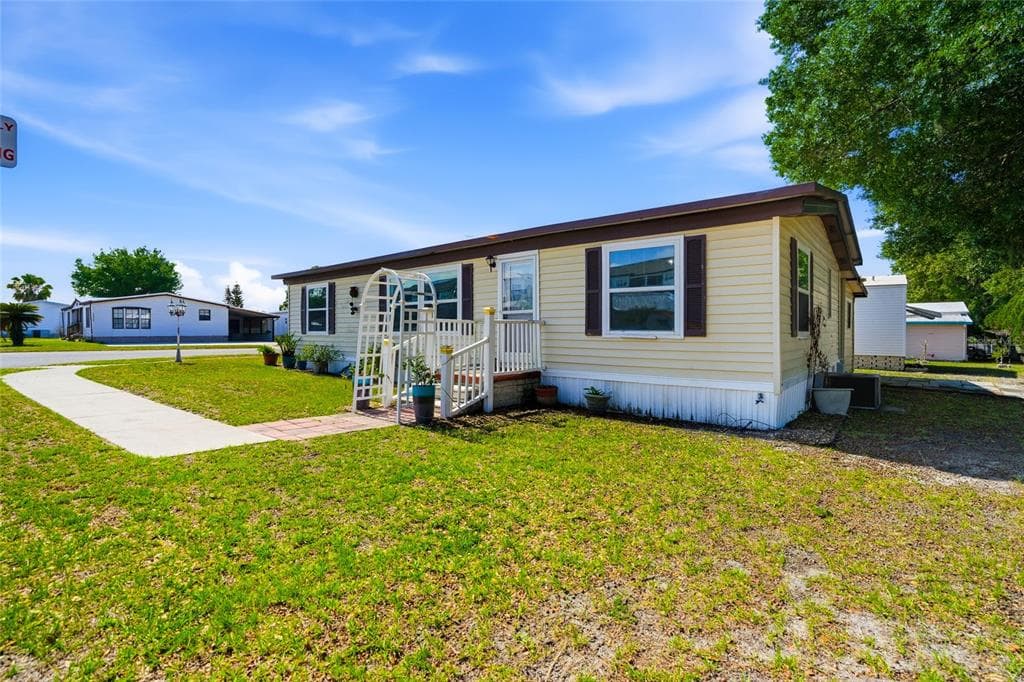 3933 SARAH DRIVE, WESLEY CHAPEL, FL 33543 — zdjęcie 4