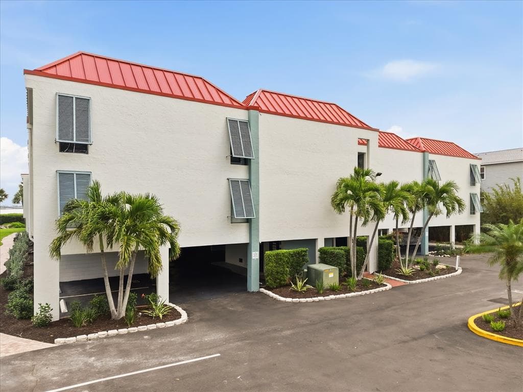 3705 E BAY DRIVE # 117, HOLMES BEACH, FL 34217