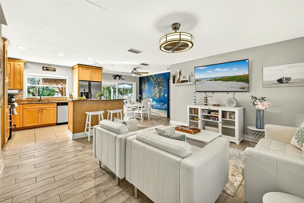 10050 84TH WAY, LARGO, FL 33777 — zdjęcie 3
