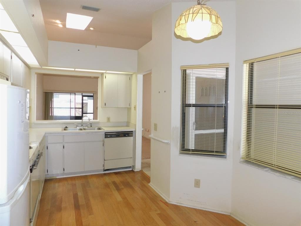 2496 ALHAMBRA COURT, CLEARWATER, FL 33761 — zdjęcie 4