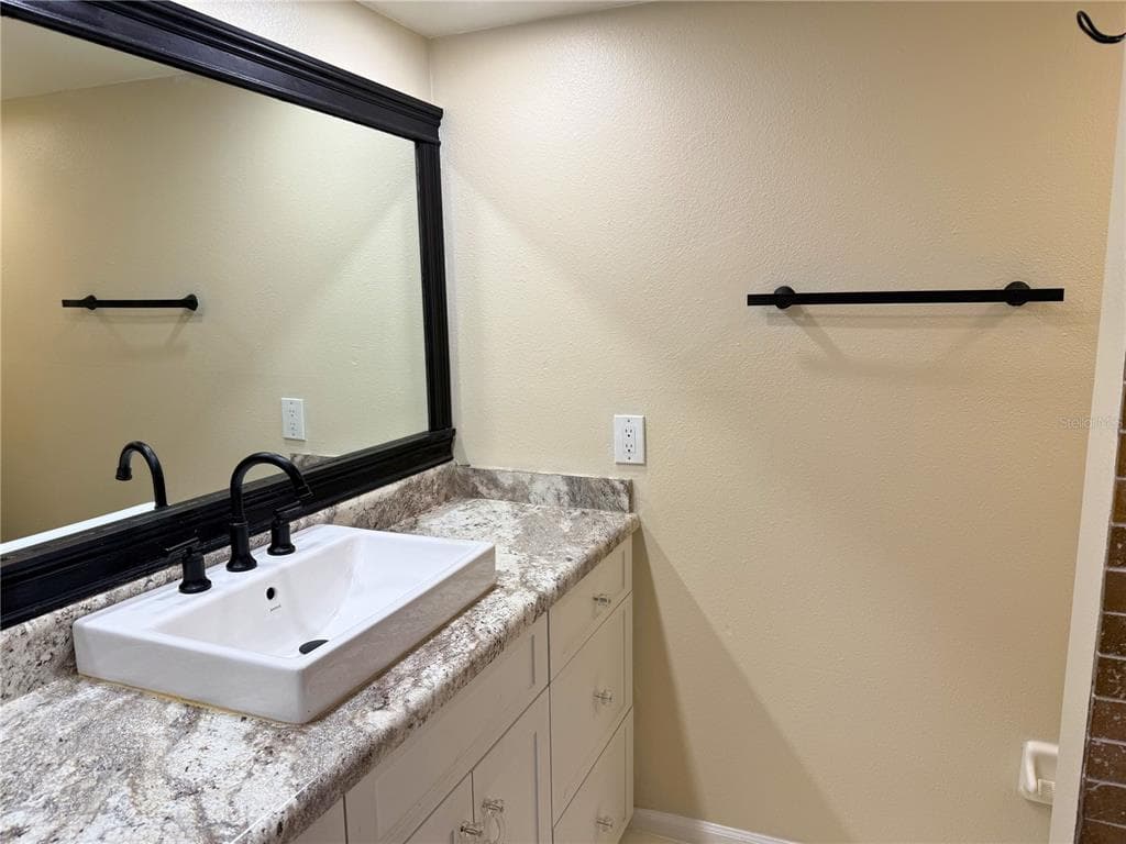 4821 W MCELROY AVENUE # D210, TAMPA, FL 33611 — zdjęcie 3