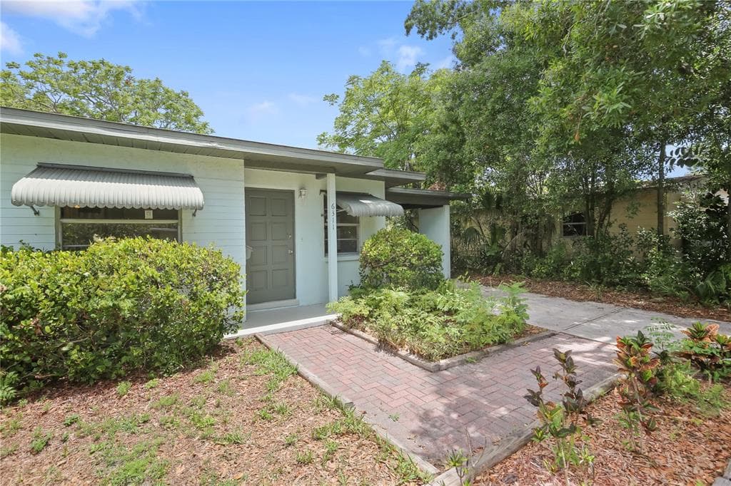 6311 37TH AVENUE N, ST PETERSBURG, FL 33710 — zdjęcie 2