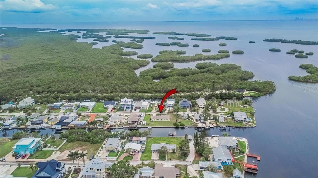 814 SEABREEZE DRIVE, RUSKIN, FL 33570