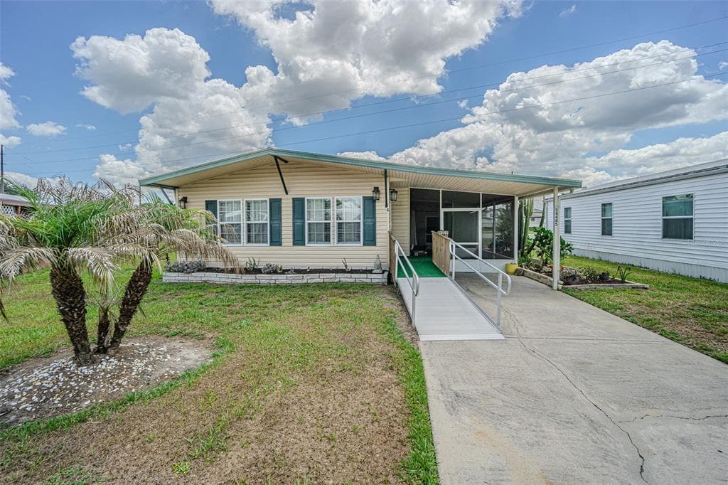 34445 COUNTRYSIDE DRIVE, WESLEY CHAPEL, FL 33543