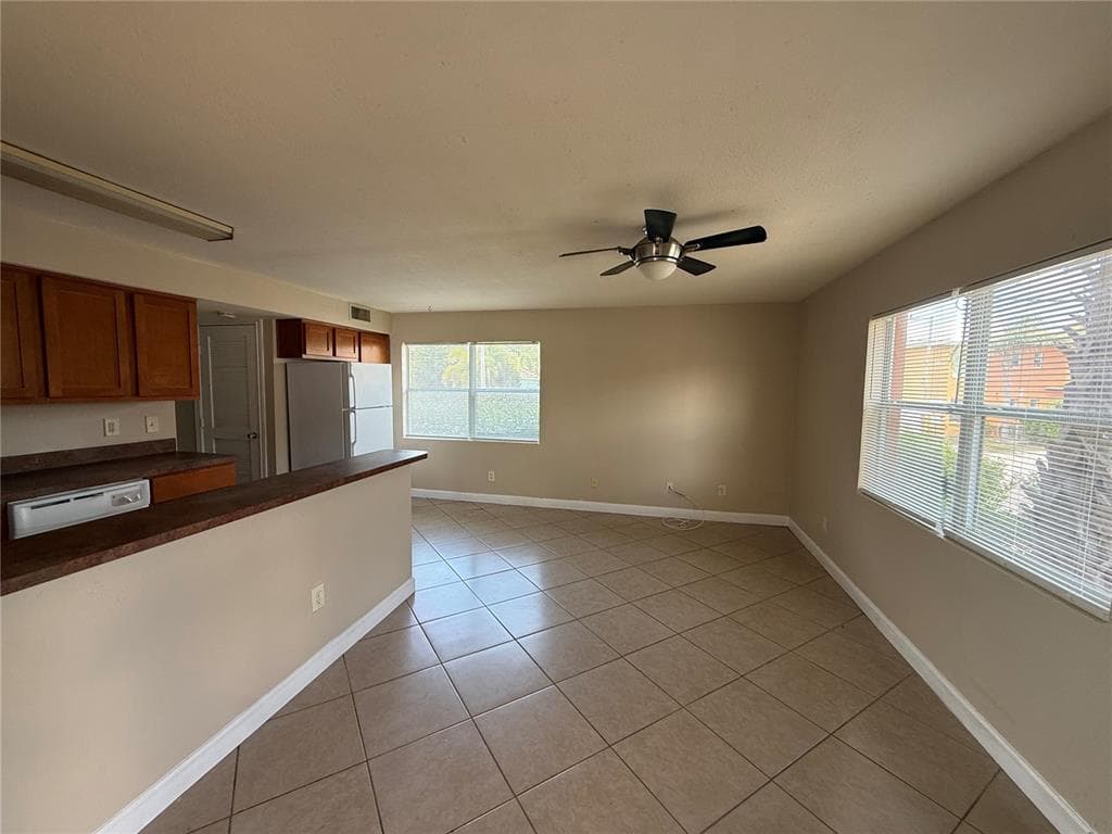 117 N EVERGREEN AVENUE # 105, CLEARWATER, FL 33755 — zdjęcie 2