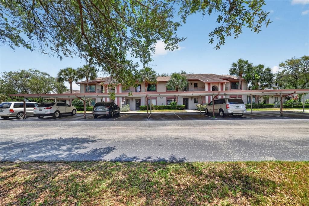 731 83RD AVENUE N # 105, ST PETERSBURG, FL 33702 — zdjęcie 2