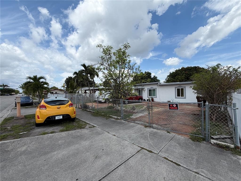 445 E 43RD STREET, HIALEAH, FL 33013 — zdjęcie 4