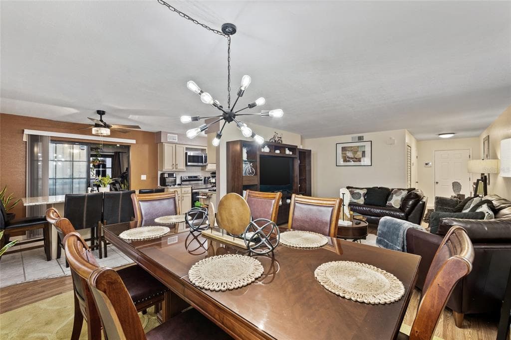 100 E OAK TERRACE DRIVE # A2, LEESBURG, FL 34748 — zdjęcie 3