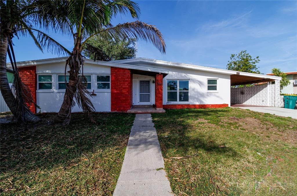 2159 FLOYD COURT, PORT CHARLOTTE, FL 33952