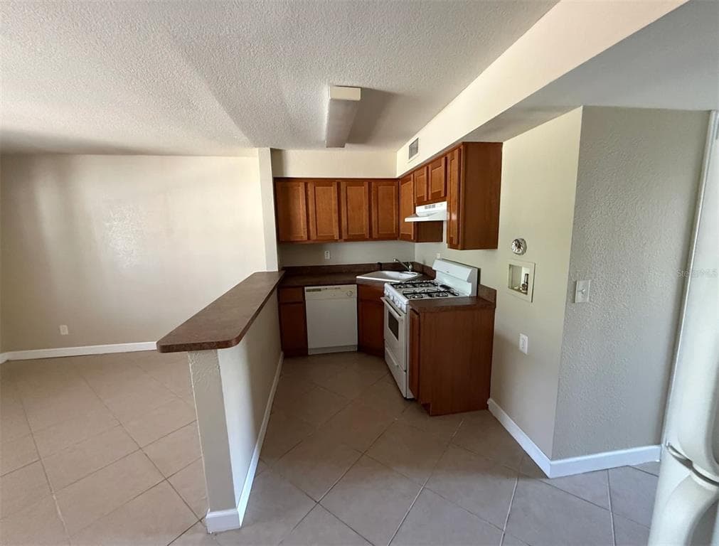 117 N EVERGREEN AVENUE # 102, CLEARWATER, FL 33755 — zdjęcie 4