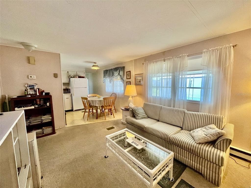130 MELODY LANE, TARPON SPRINGS, FL 34689 — zdjęcie 4