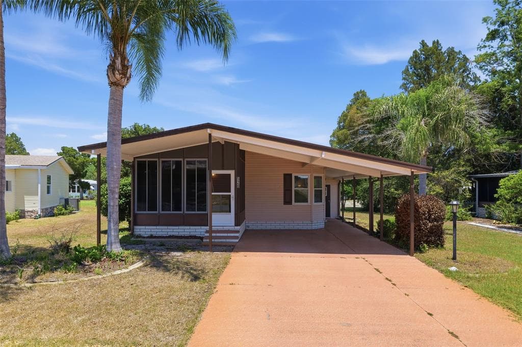 520 TIVOLI PARK DRIVE, DAVENPORT, FL 33897