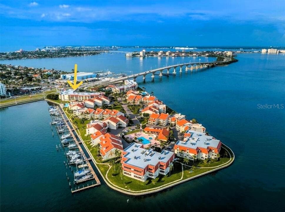 106 1ST STREET E # 215, ST PETERSBURG, FL 33715