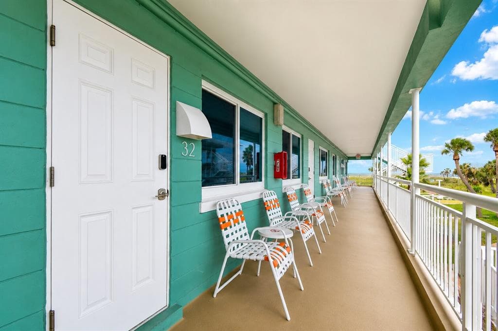 11730 GULF BOULEVARD # 32, ST PETERSBURG, FL 33706