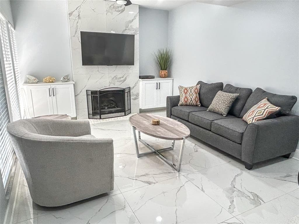 315 MEDALLION BOULEVARD # F, MADEIRA BEACH, FL 33708 — zdjęcie 3