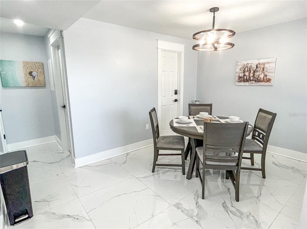 315 MEDALLION BOULEVARD # F, MADEIRA BEACH, FL 33708 — zdjęcie 4