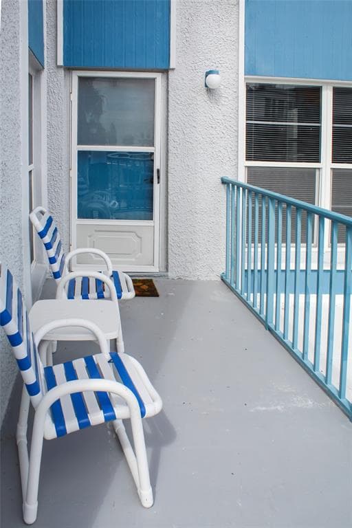 215 MEDALLION BOULEVARD # G, MADEIRA BEACH, FL 33708 — zdjęcie 2