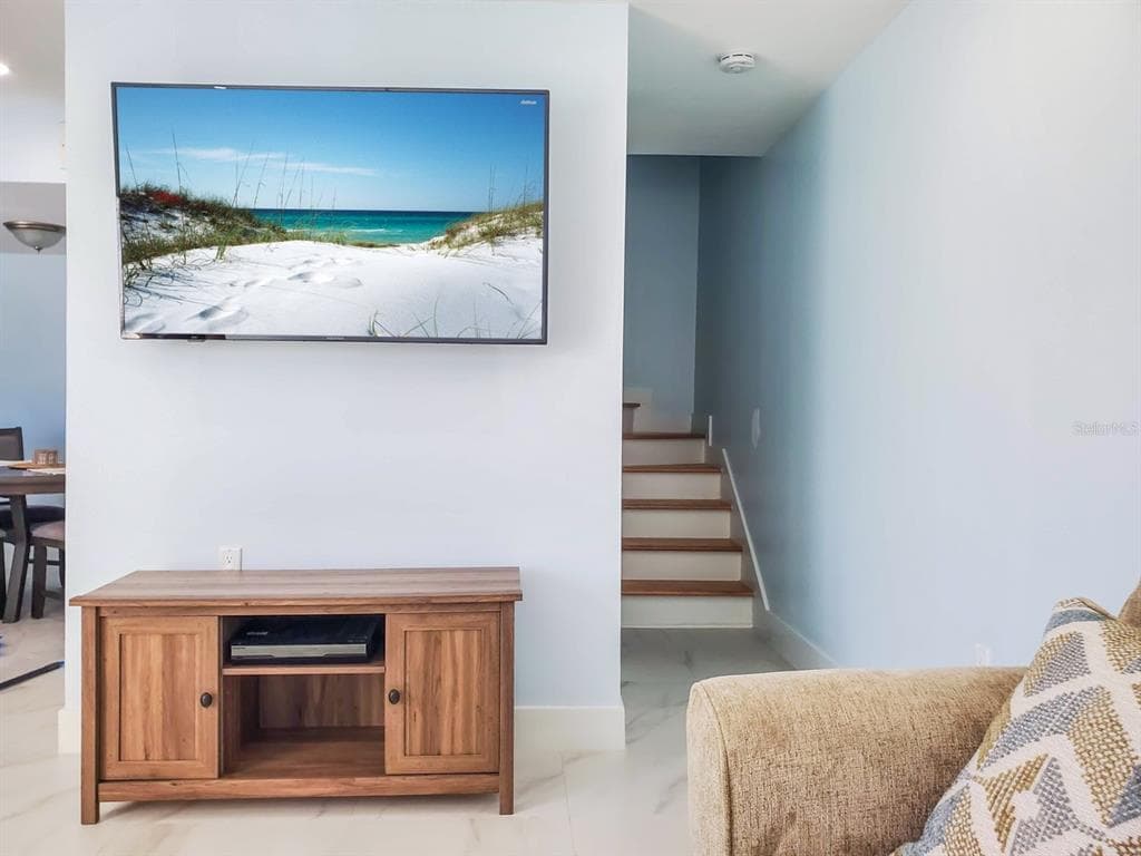 215 MEDALLION BOULEVARD # G, MADEIRA BEACH, FL 33708 — zdjęcie 5