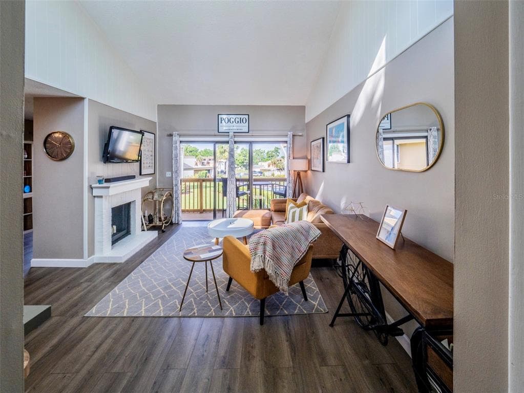 1051 S HIGHLAND STREET # 7E, MOUNT DORA, FL 32757 — zdjęcie 2