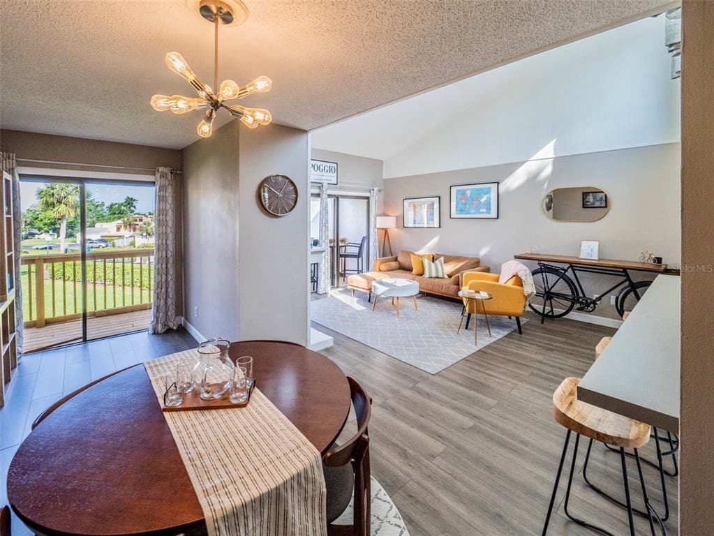 1051 S HIGHLAND STREET # 7E, MOUNT DORA, FL 32757 — zdjęcie 3