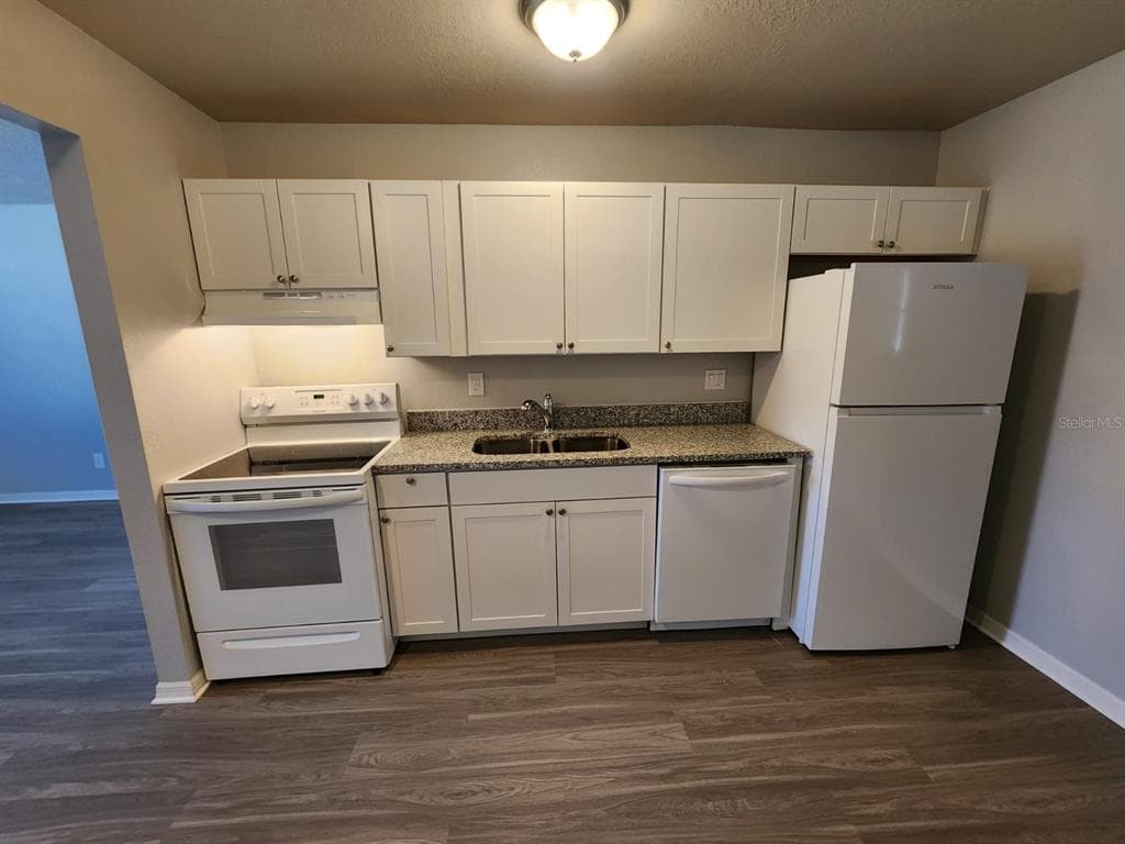 9530 LYNN LANE # B, SEMINOLE, FL 33777 — zdjęcie 4